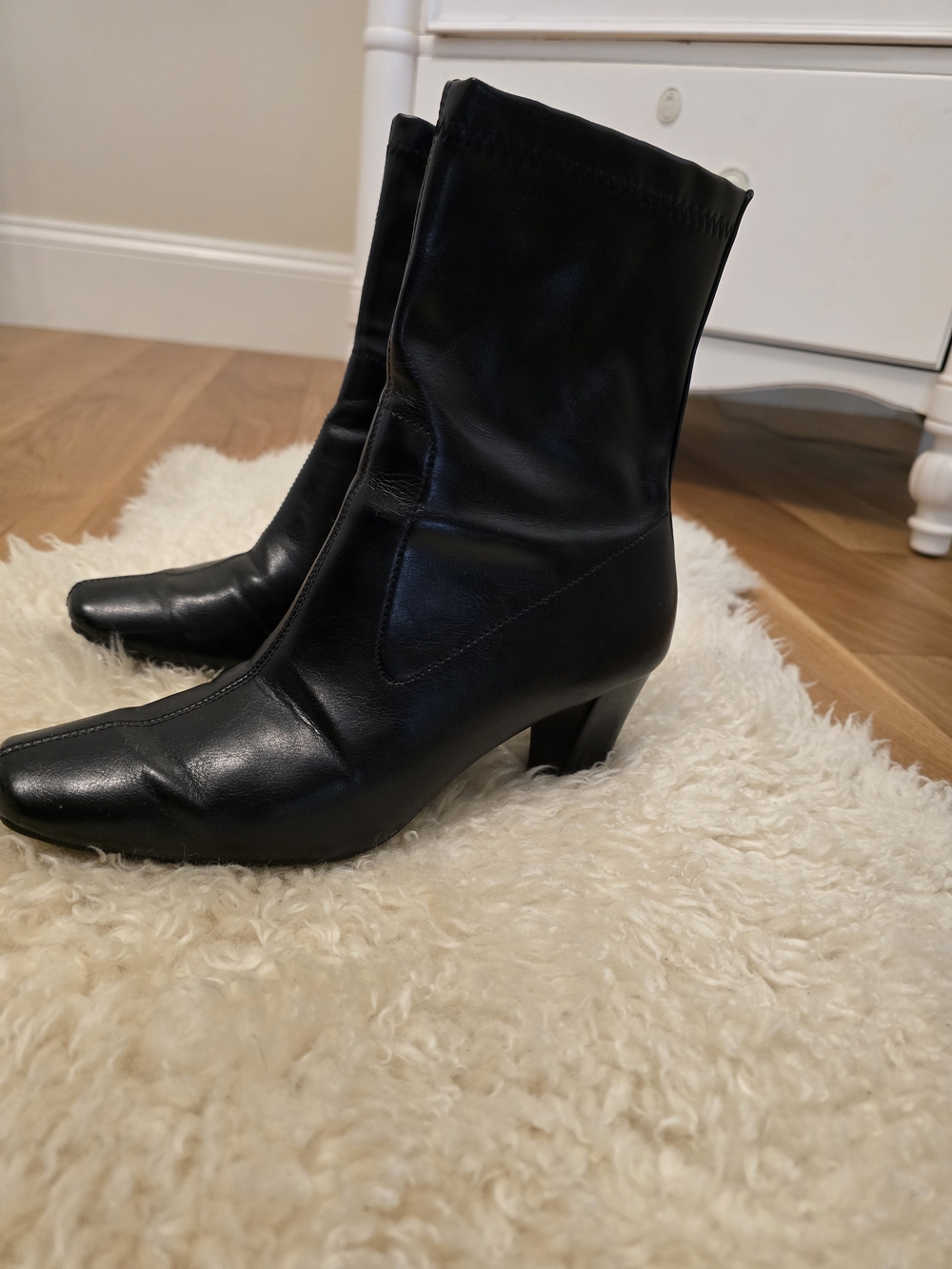 AEROSOLES Black Mid-Calf Leather Heeled Boots